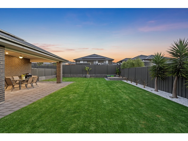 16 Harewood Grove, Meadows SA 5201