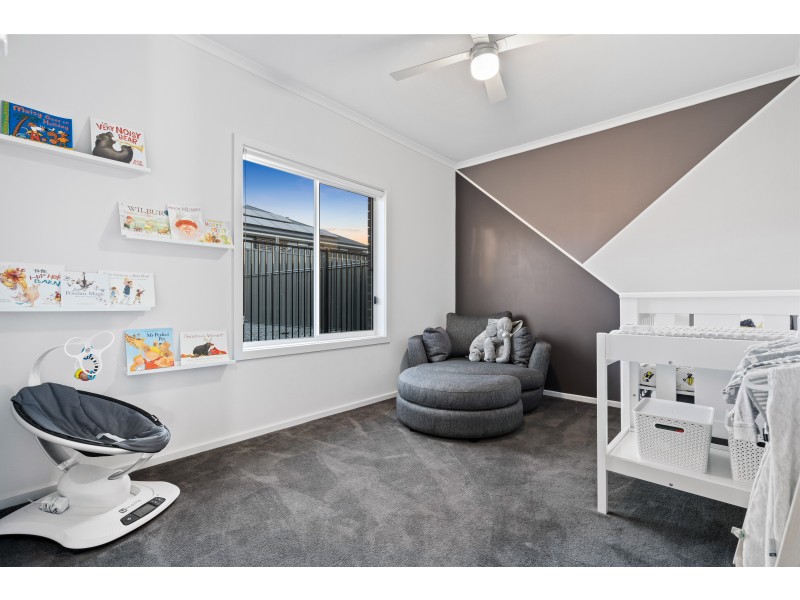 16 Harewood Grove, Meadows SA 5201