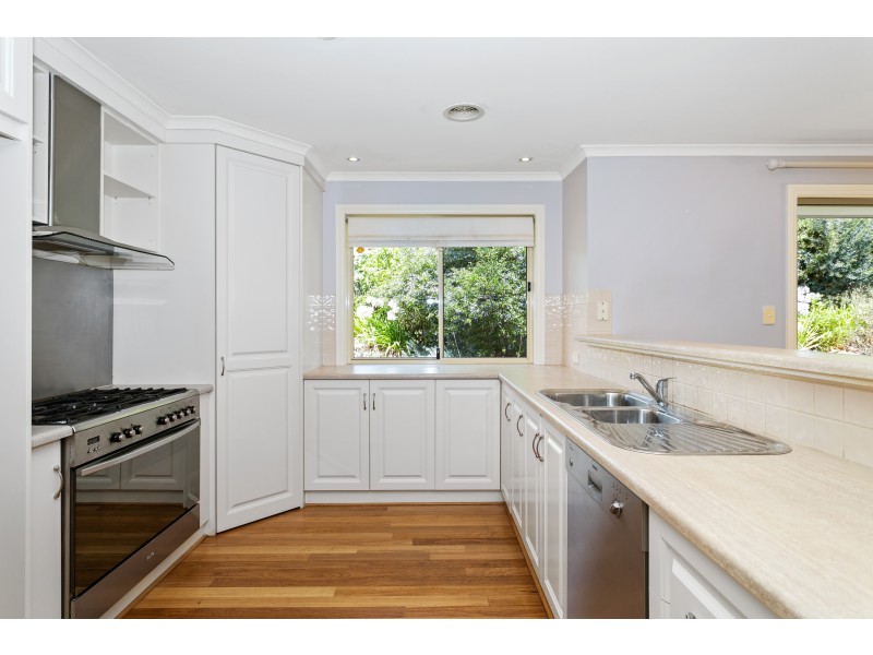 32 Allworth Drive, Happy Valley SA 5159