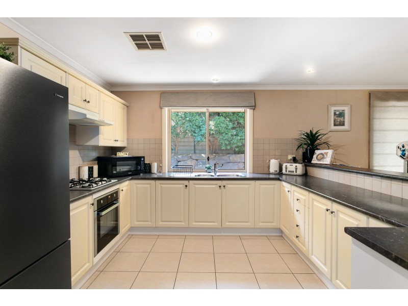 8 Tintara Walk, Noarlunga Downs SA 5168