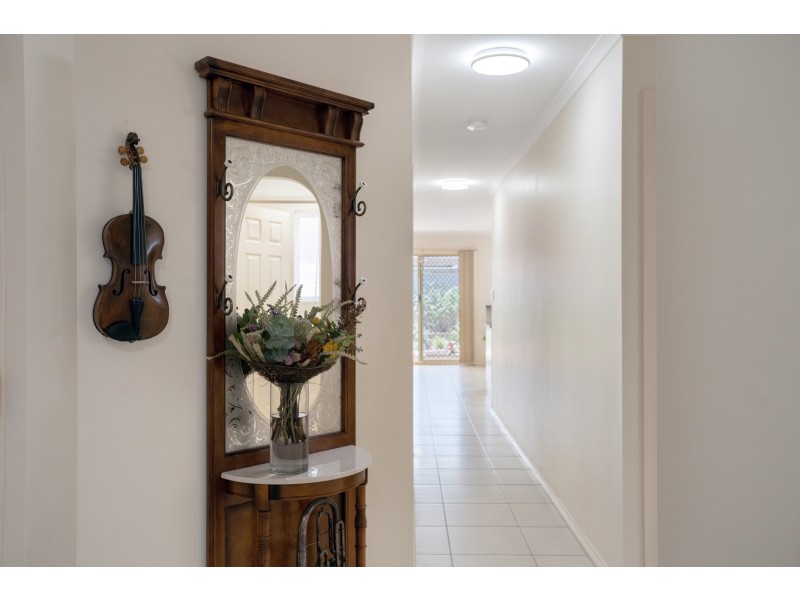 136 Bradley Grove, Mitchell Park SA 5043