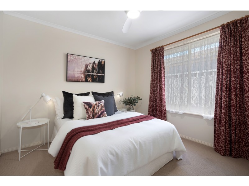 136 Bradley Grove, Mitchell Park SA 5043