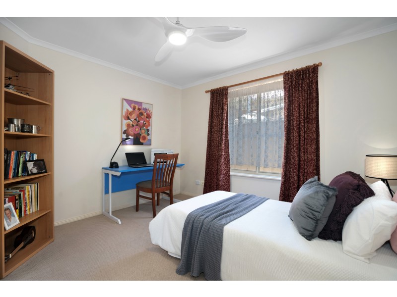 136 Bradley Grove, Mitchell Park SA 5043