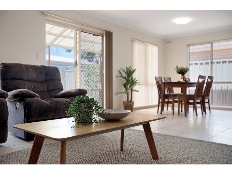 136 Bradley Grove, Mitchell Park SA 5043