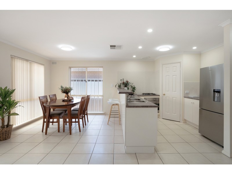 136 Bradley Grove, Mitchell Park SA 5043