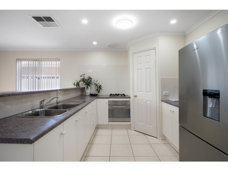 136 Bradley Grove, Mitchell Park SA 5043