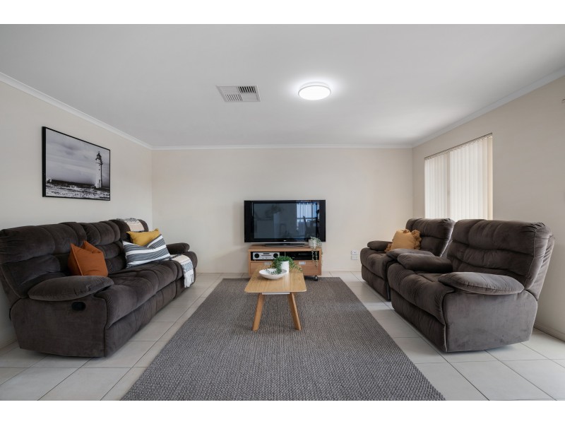 136 Bradley Grove, Mitchell Park SA 5043