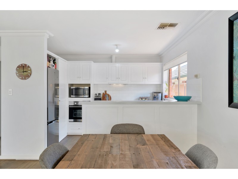 3/11 Hillview Crescent, South Brighton SA 5048