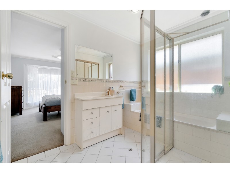 3/11 Hillview Crescent, South Brighton SA 5048