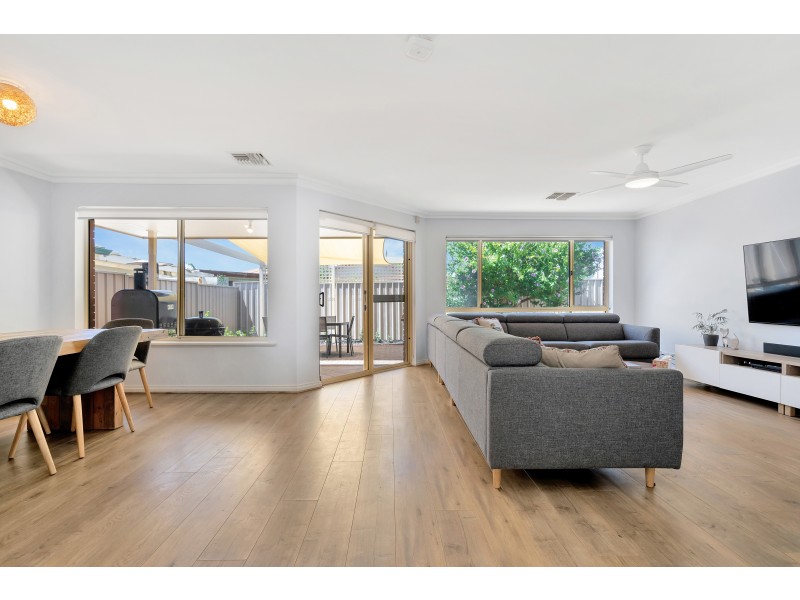 3/11 Hillview Crescent, South Brighton SA 5048