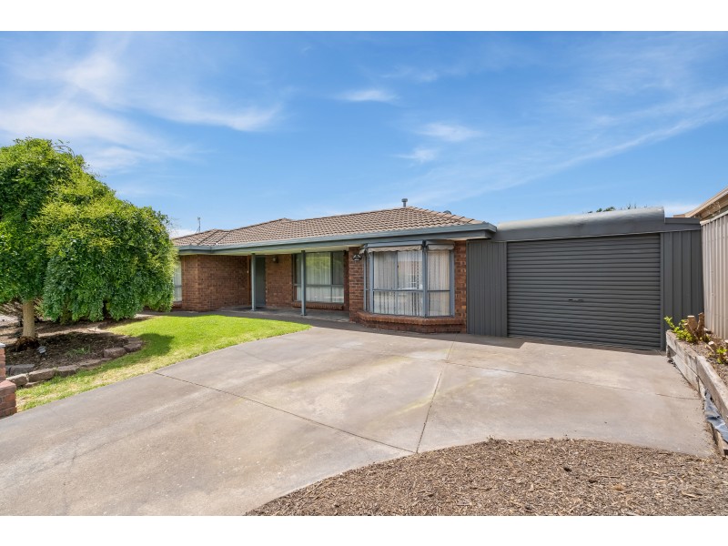 25 Mawson Circuit, Woodcroft SA 5162