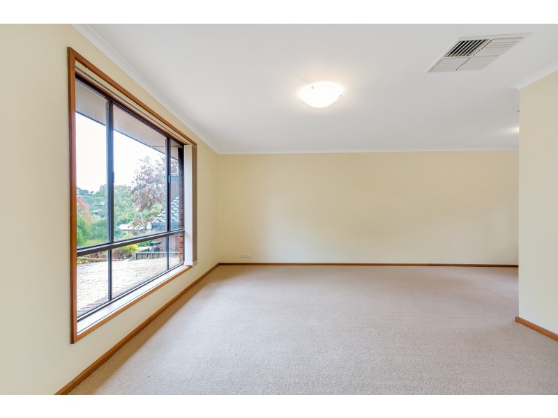 4 Marienberg Rise, Aberfoyle Park SA 5159