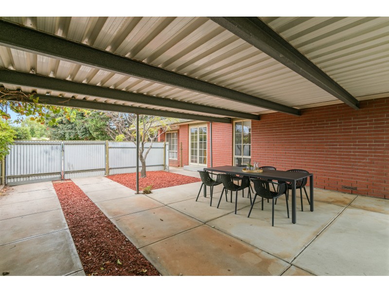 61 Penneys Hill Road, Hackham SA 5163