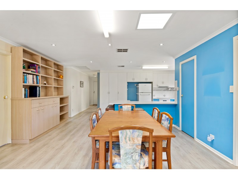 15 McBurney Crescent, Aldinga Beach SA 5173