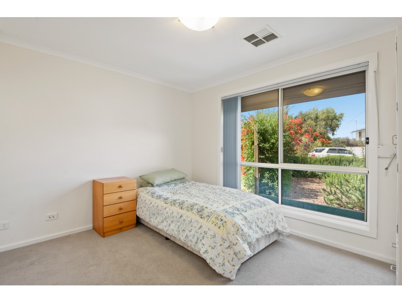 15 McBurney Crescent, Aldinga Beach SA 5173