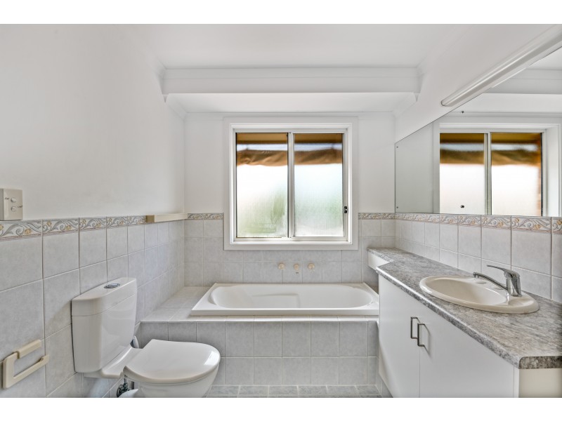 15 McBurney Crescent, Aldinga Beach SA 5173