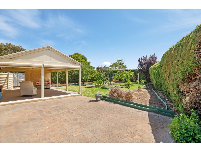 15 McBurney Crescent, Aldinga Beach SA 5173