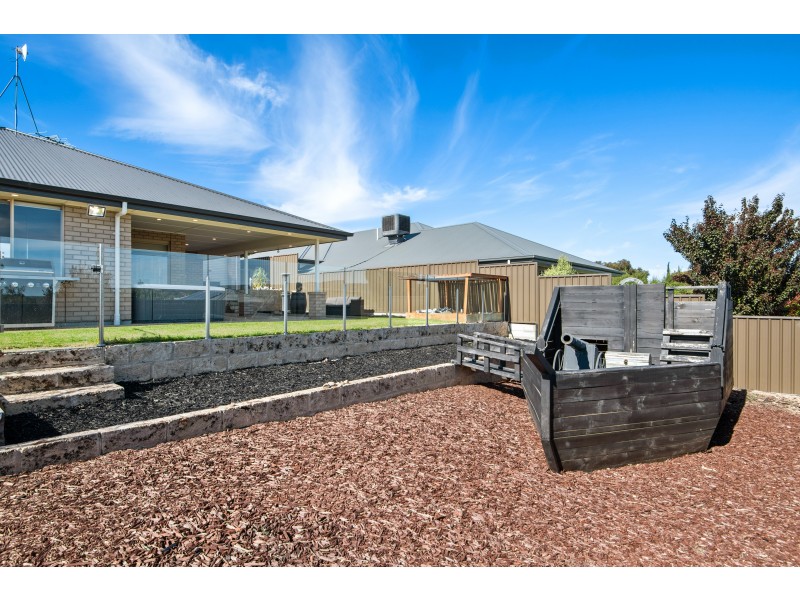 7 Bayley Circuit, Trott Park SA 5158