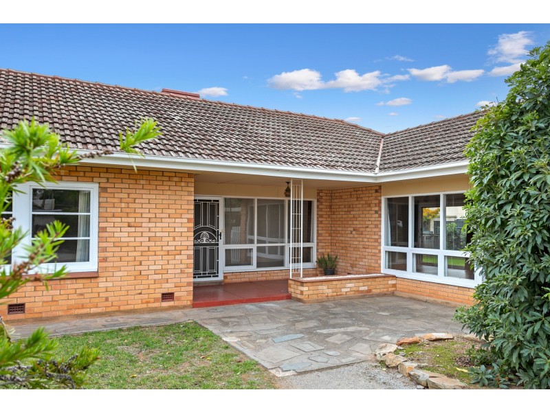 12 Lynne Court, Marion SA 5043