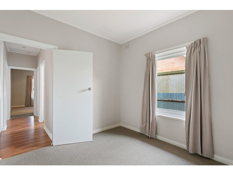 12 Lynne Court, Marion SA 5043