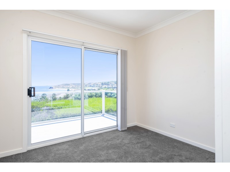 18 Albatross Walk, Hallett Cove SA 5158