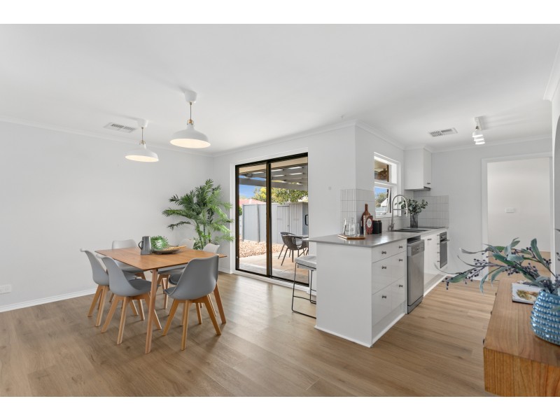 22 Paragon Avenue, Aberfoyle Park SA 5159