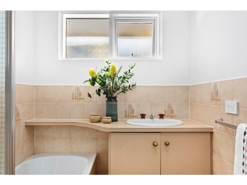 22 Paragon Avenue, Aberfoyle Park SA 5159