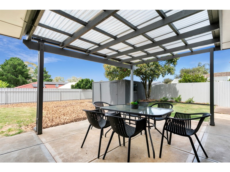 22 Paragon Avenue, Aberfoyle Park SA 5159