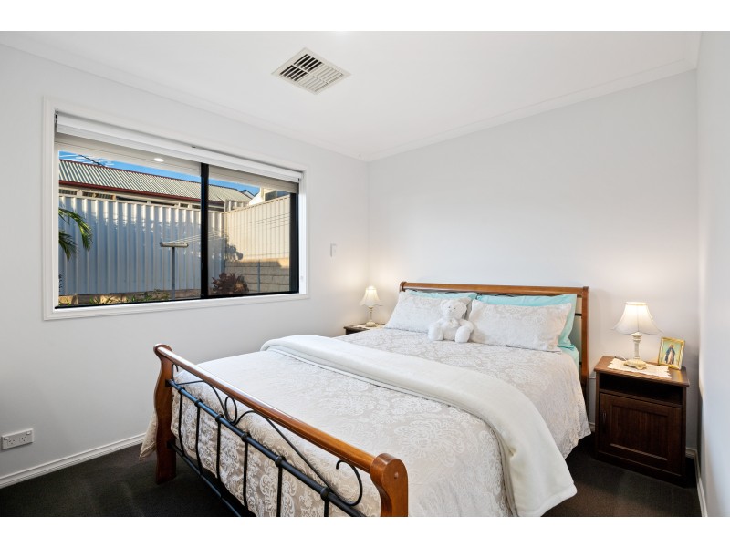 9 Hawksnest Avenue, Seaford Rise SA 5169