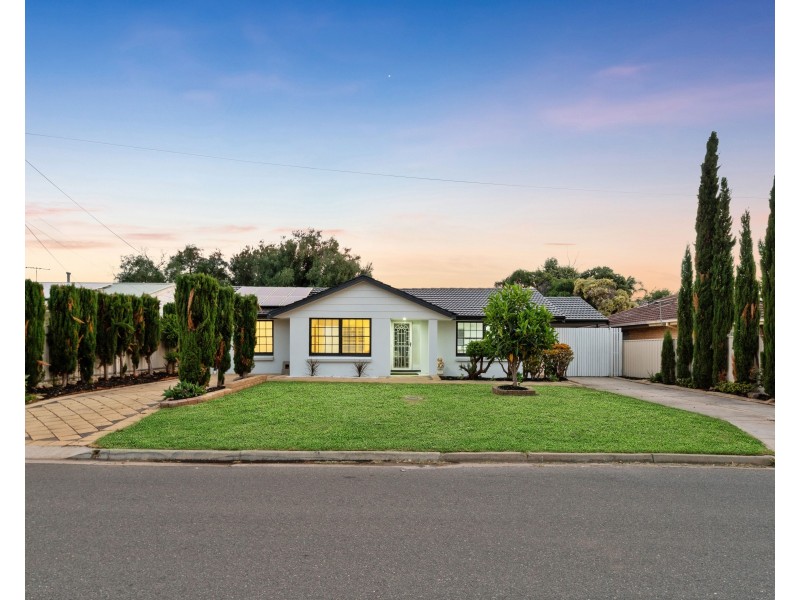 11 Beacon Crescent, Seaford SA 5169