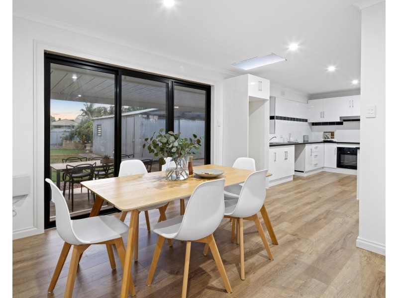 11 Beacon Crescent, Seaford SA 5169