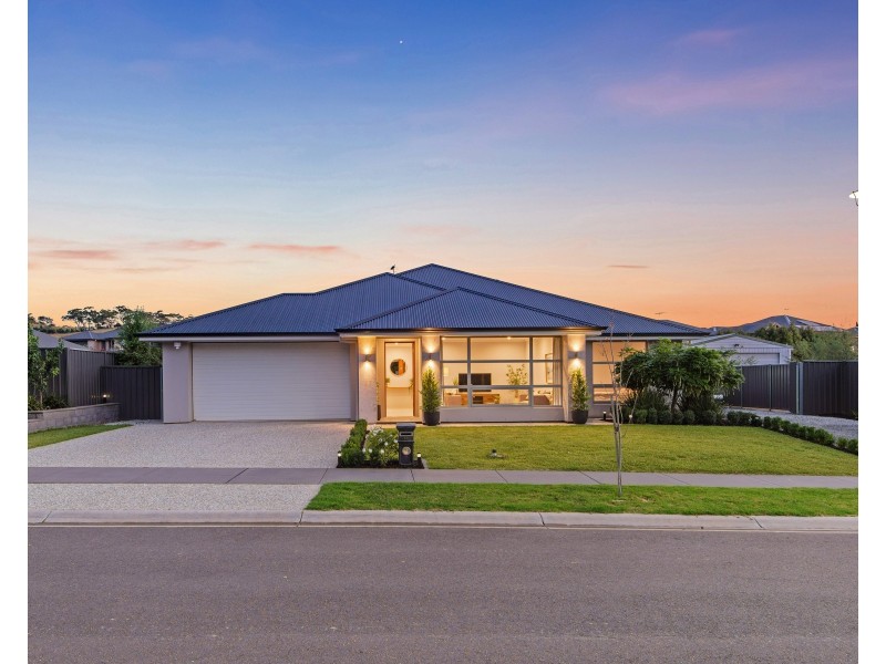 14 Harewood Grove, Meadows SA 5201