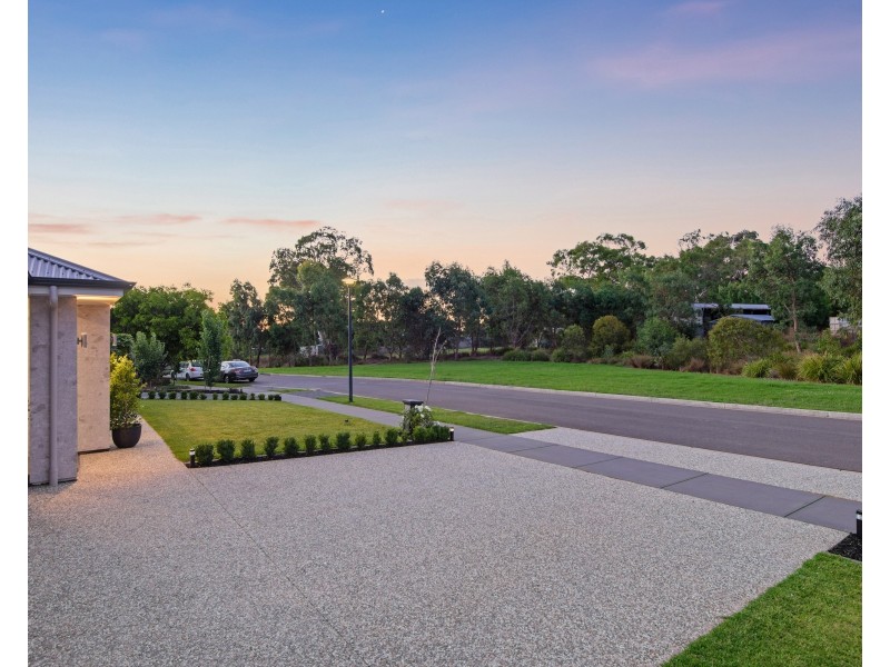 14 Harewood Grove, Meadows SA 5201