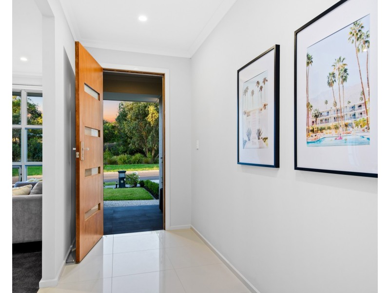 14 Harewood Grove, Meadows SA 5201