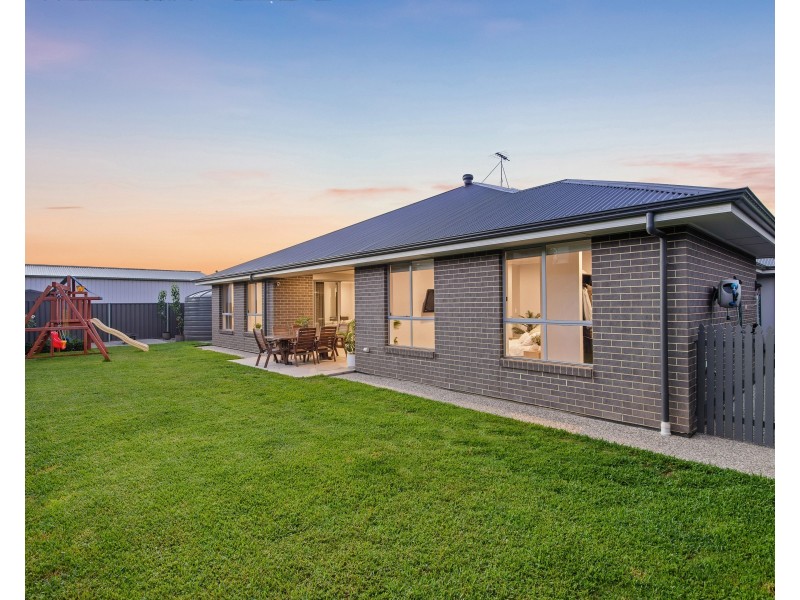 14 Harewood Grove, Meadows SA 5201