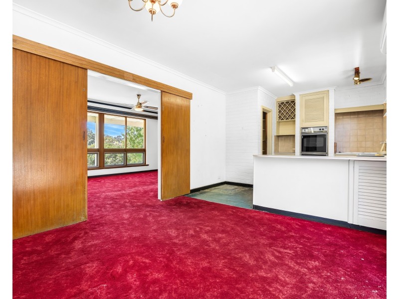 4 Greenwillow Crescent, Happy Valley SA 5159