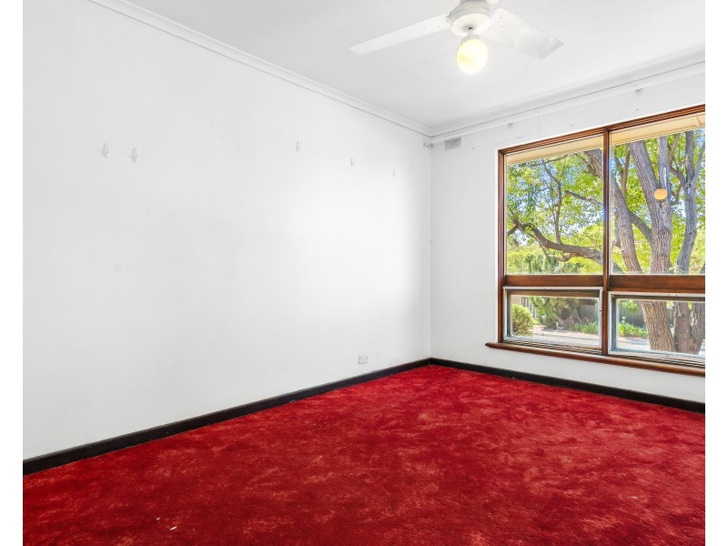 4 Greenwillow Crescent, Happy Valley SA 5159