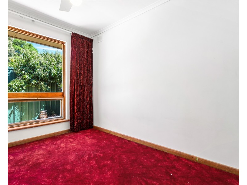 4 Greenwillow Crescent, Happy Valley SA 5159