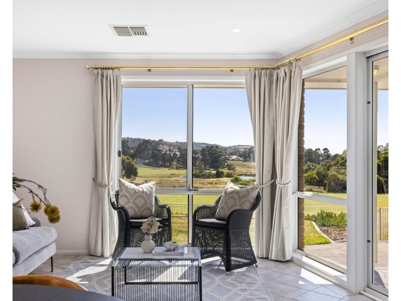 30 George Francis Drive, Mount Compass SA 5210