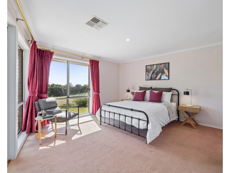 30 George Francis Drive, Mount Compass SA 5210