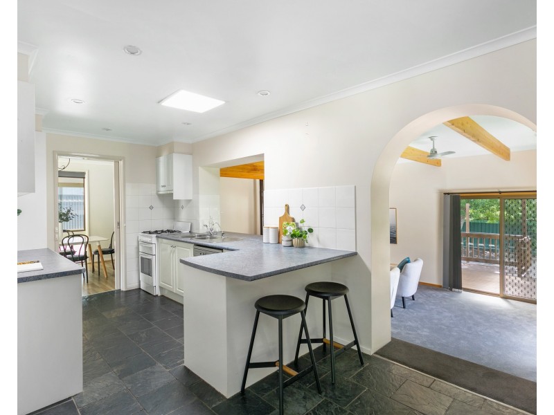 25 Booth Street, Happy Valley SA 5159