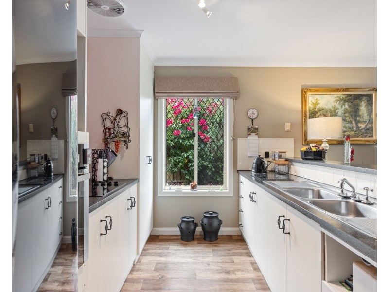 5a Genders Grove, Mclaren Vale SA 5171