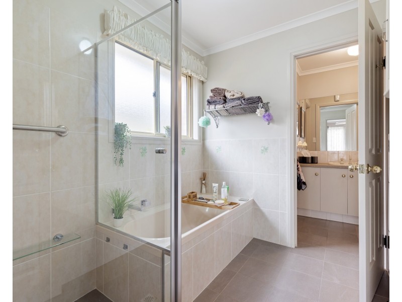 5a Genders Grove, Mclaren Vale SA 5171