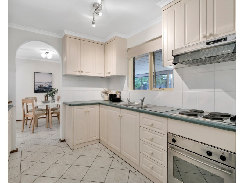 28 Irving Road, Aldinga Beach SA 5173