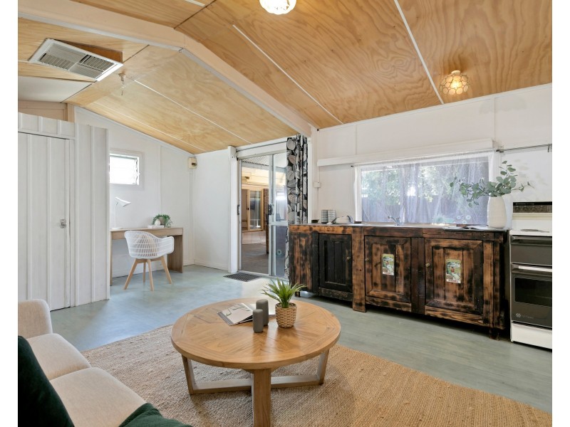 28 Irving Road, Aldinga Beach SA 5173