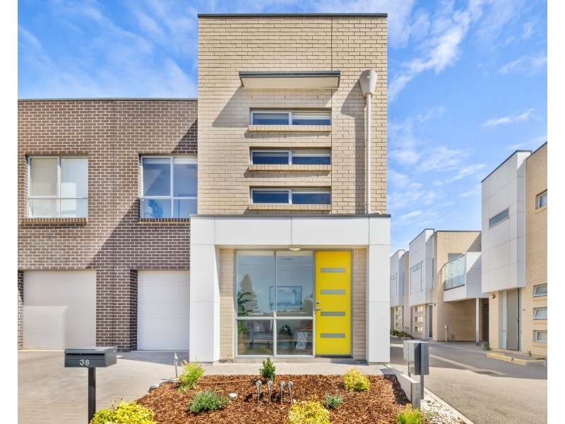 38 Saltash Avenue, Christies Beach SA 5165