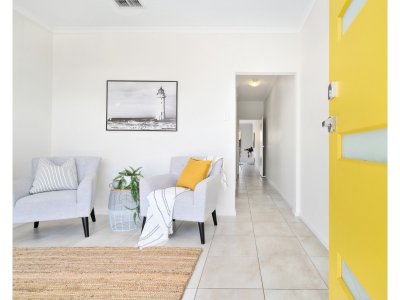 38 Saltash Avenue, Christies Beach SA 5165