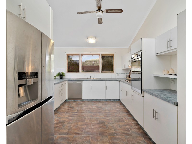 9 Redcraze Street, Aberfoyle Park SA 5159