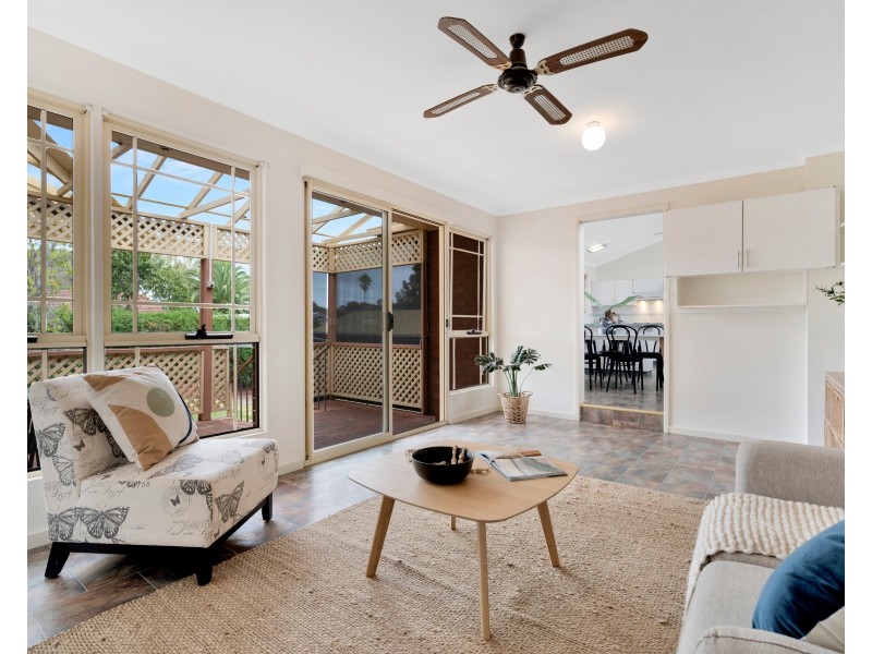 9 Redcraze Street, Aberfoyle Park SA 5159