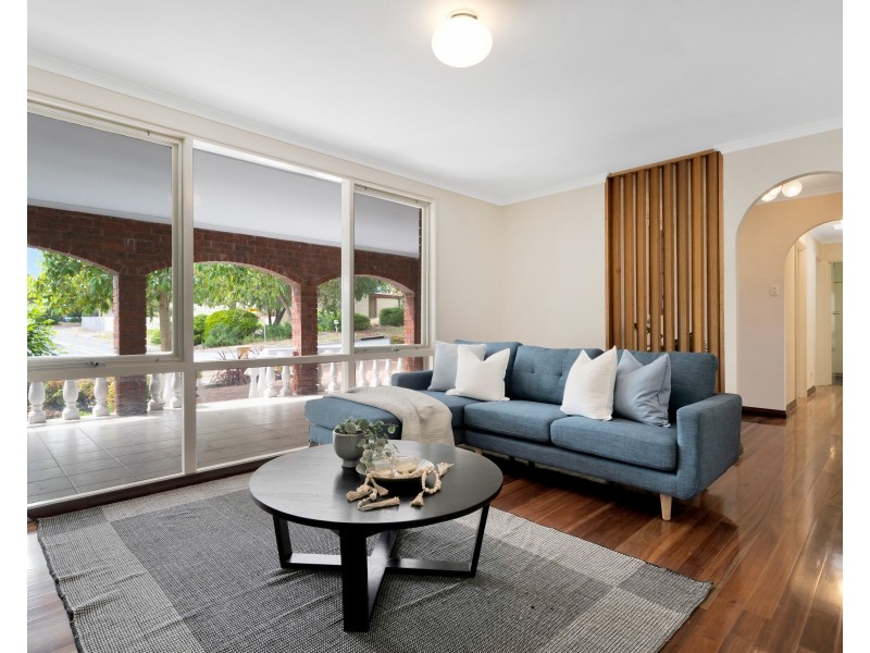 9 Redcraze Street, Aberfoyle Park SA 5159